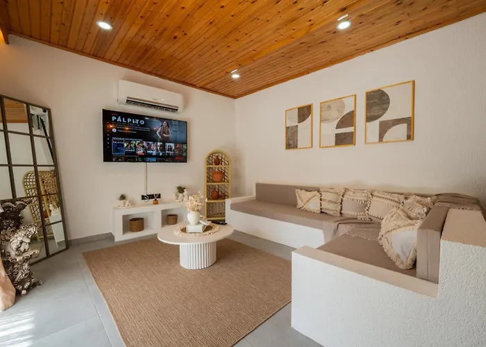 Macblue Villa *